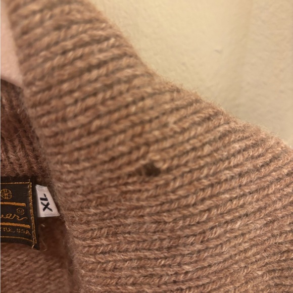 100% Loomed Wool Eddie Bauer Brown Cable Knit Cardigan - Picture 3 of 7